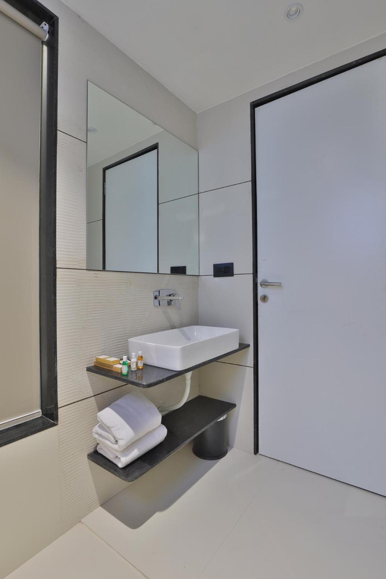 Hotel Elements سورات المظهر الخارجي الصورة